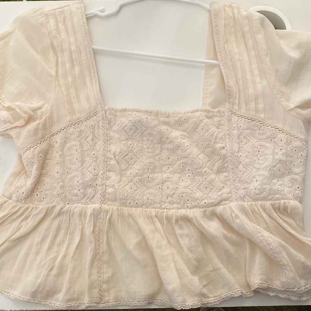 American eagle top size medium